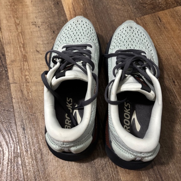 Brooks Adrenaline GTS 24 - Picture 3 of 4